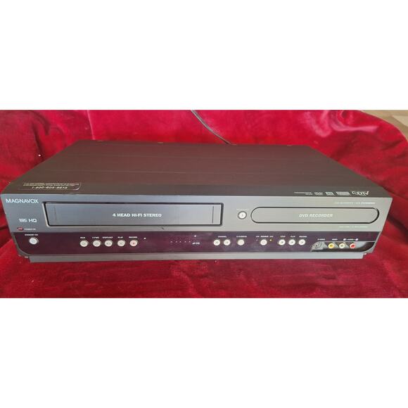 Magnavox ZV450MW8 DVD recorder and VCR combo w/ digital tuner- works great - Picture 1 of 9